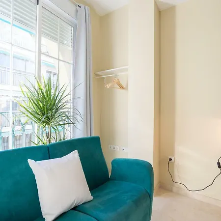 Gr2-large Groups Apt-walking Distance To Old Town * Malaga