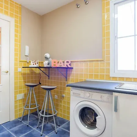 Gr2-large Groups Apt-walking Distance To Old Town * Malaga